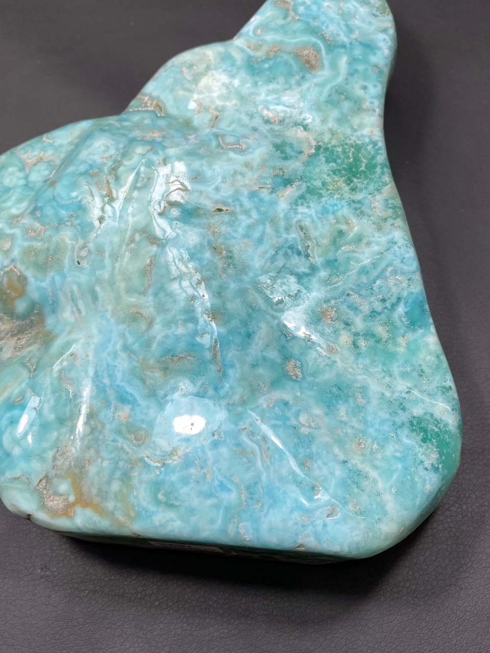 Aragonite Freeform Calcite Polish