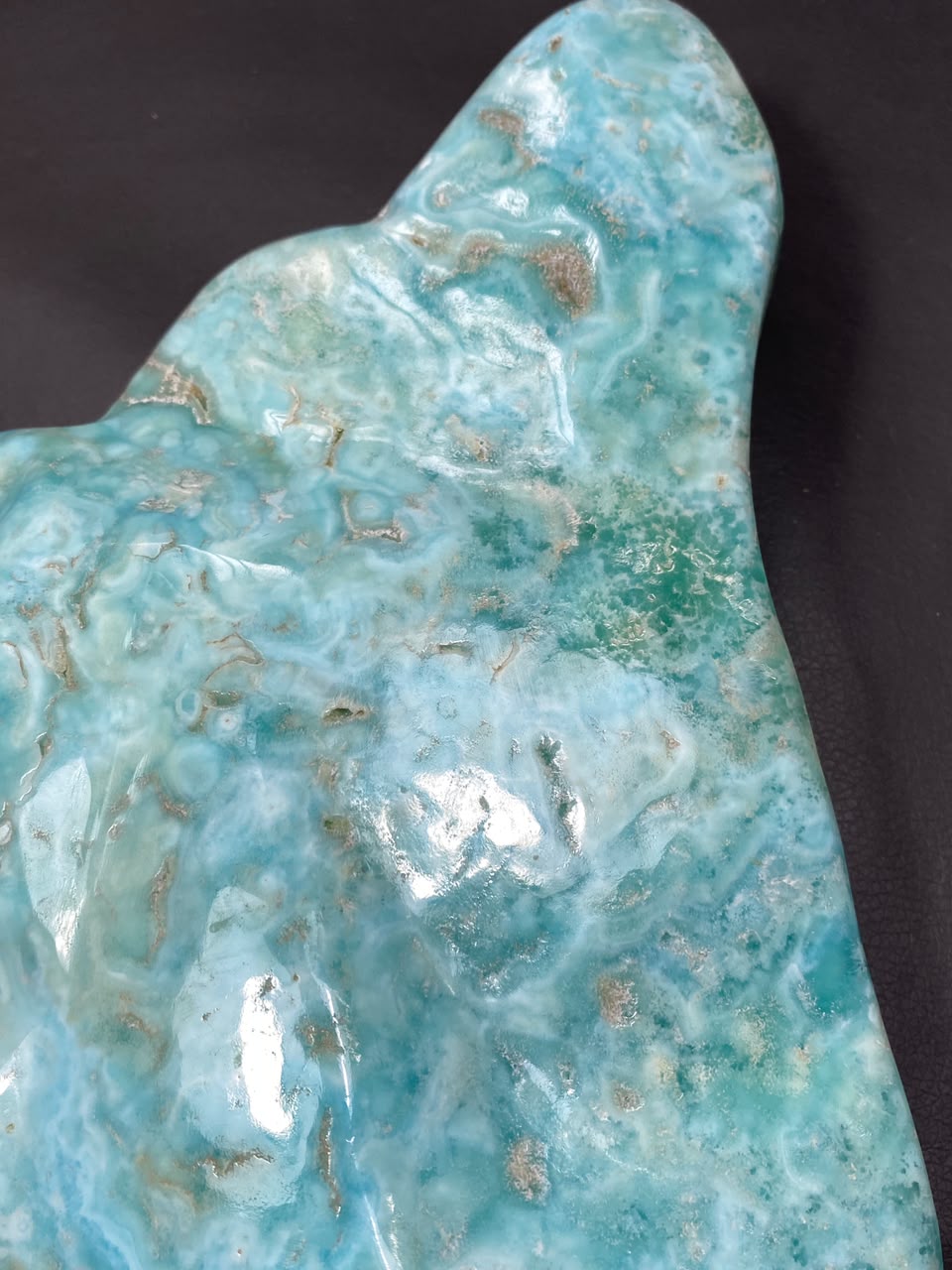 Aragonite Freeform Calcite Polish