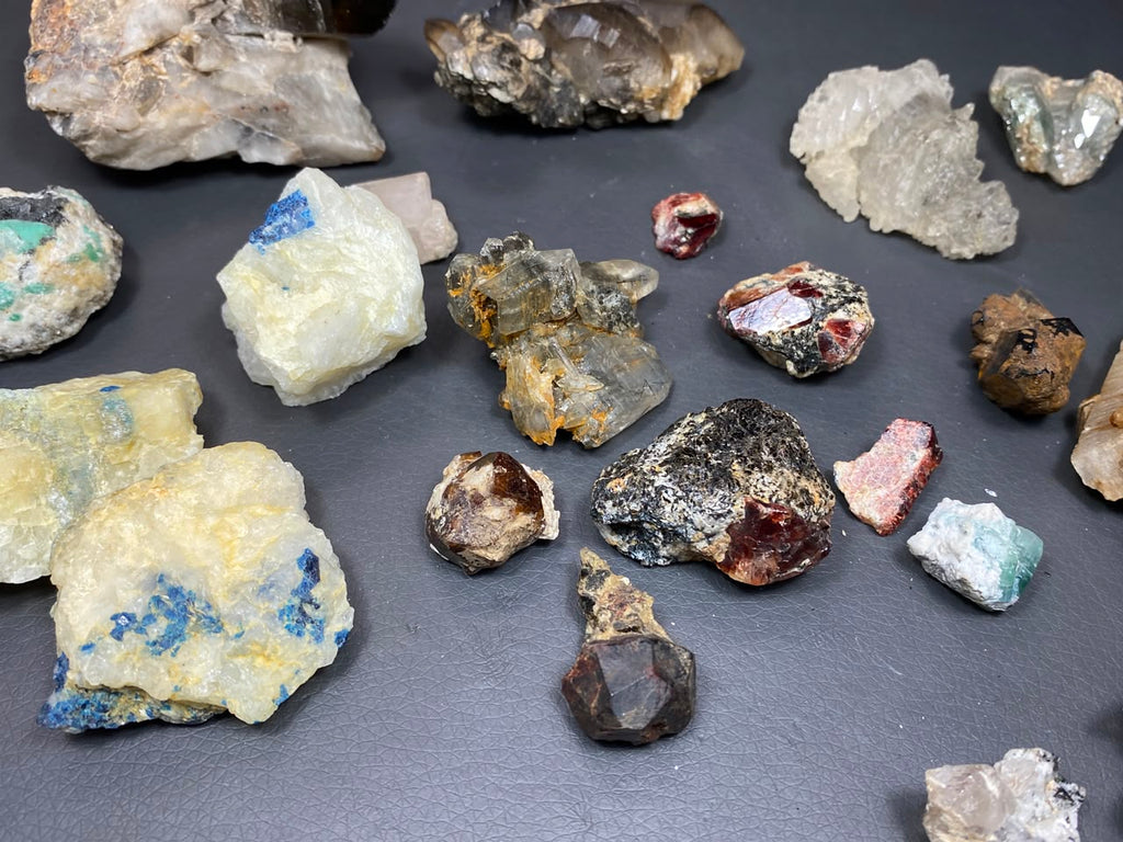 Mix Lot Specimens Origin from Skardu Pakistan