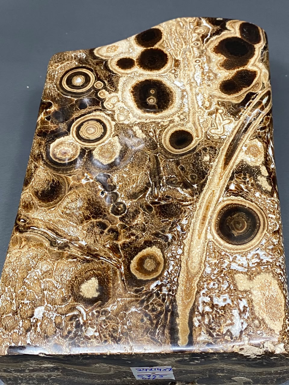 Natural Handmade Stunning Chocolates Calcite Freeform 24x11x7 cm